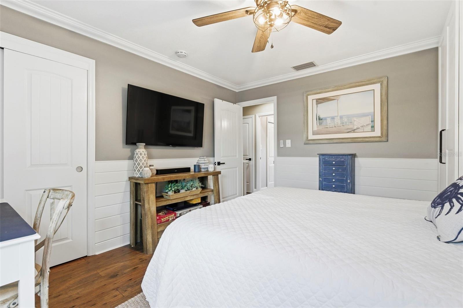 4751 COQUINA KEY DR SE, ST PETERSBURG, FL, 33705