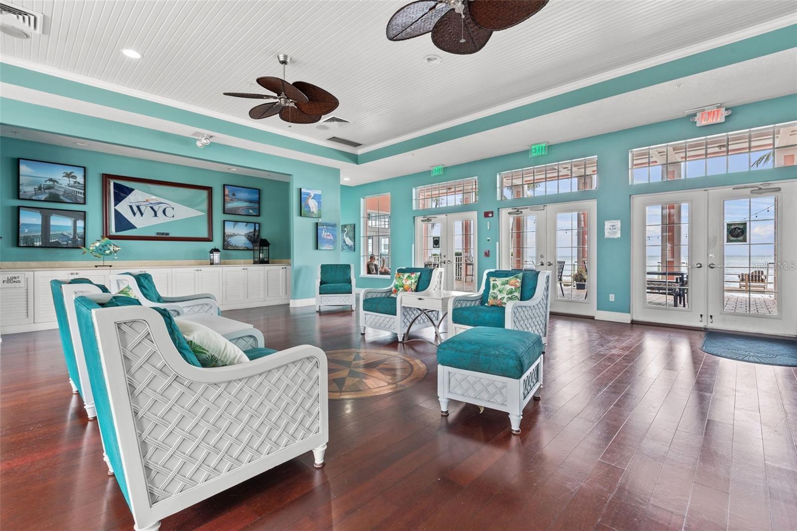 4751 COQUINA KEY DR SE, ST PETERSBURG, FL, 33705