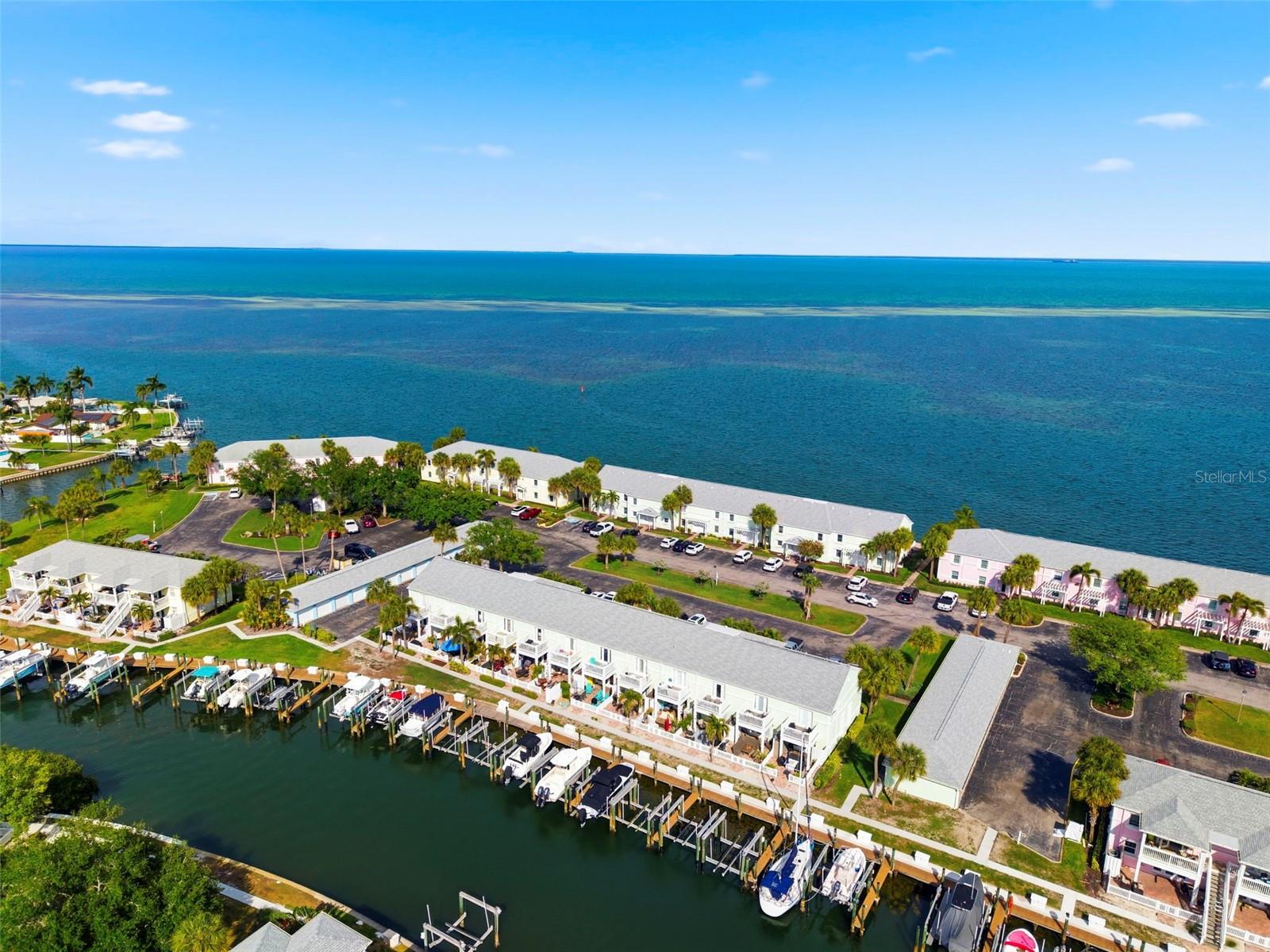 4751 COQUINA KEY DR SE, ST PETERSBURG, FL, 33705