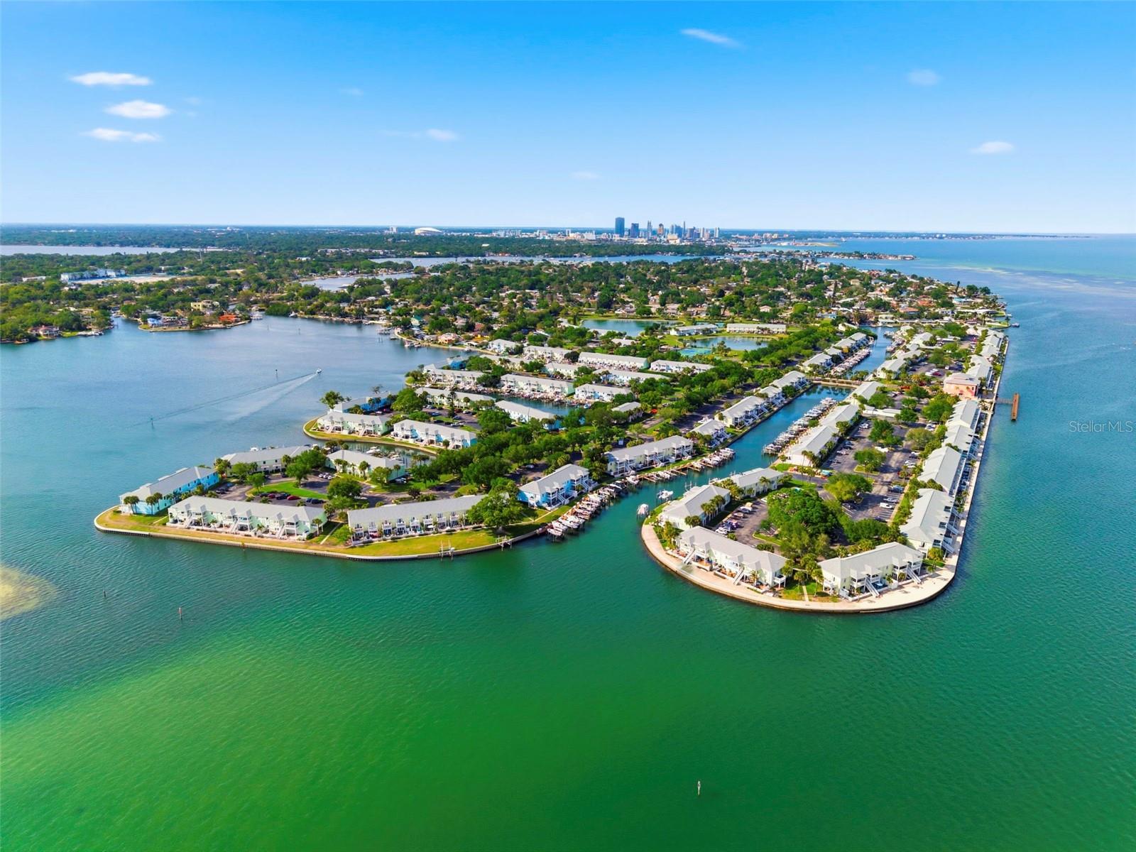4751 COQUINA KEY DR SE, ST PETERSBURG, FL, 33705