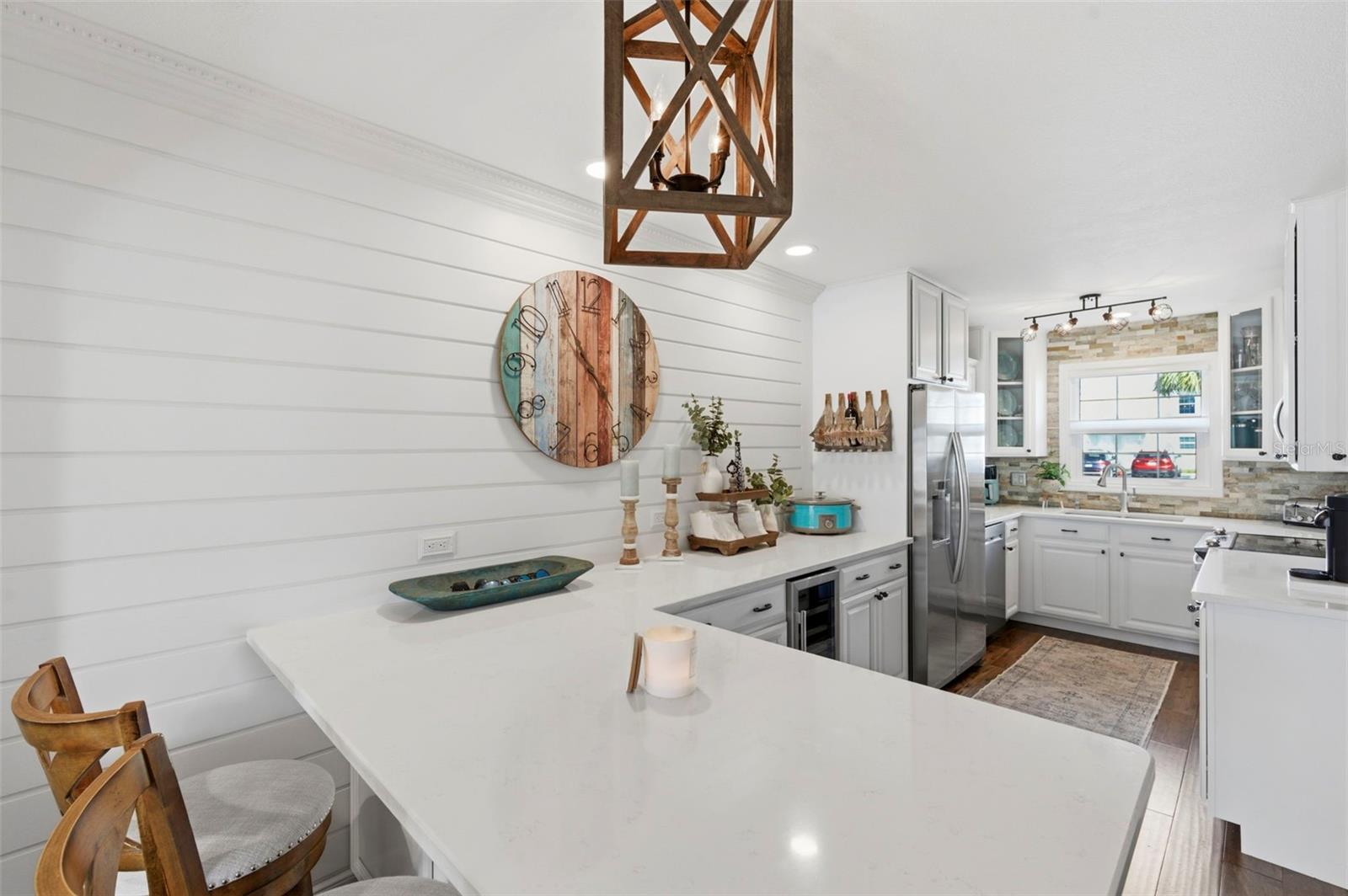 4751 COQUINA KEY DR SE, ST PETERSBURG, FL, 33705