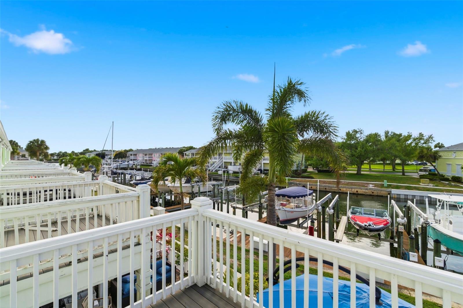 4751 COQUINA KEY DR SE, ST PETERSBURG, FL, 33705