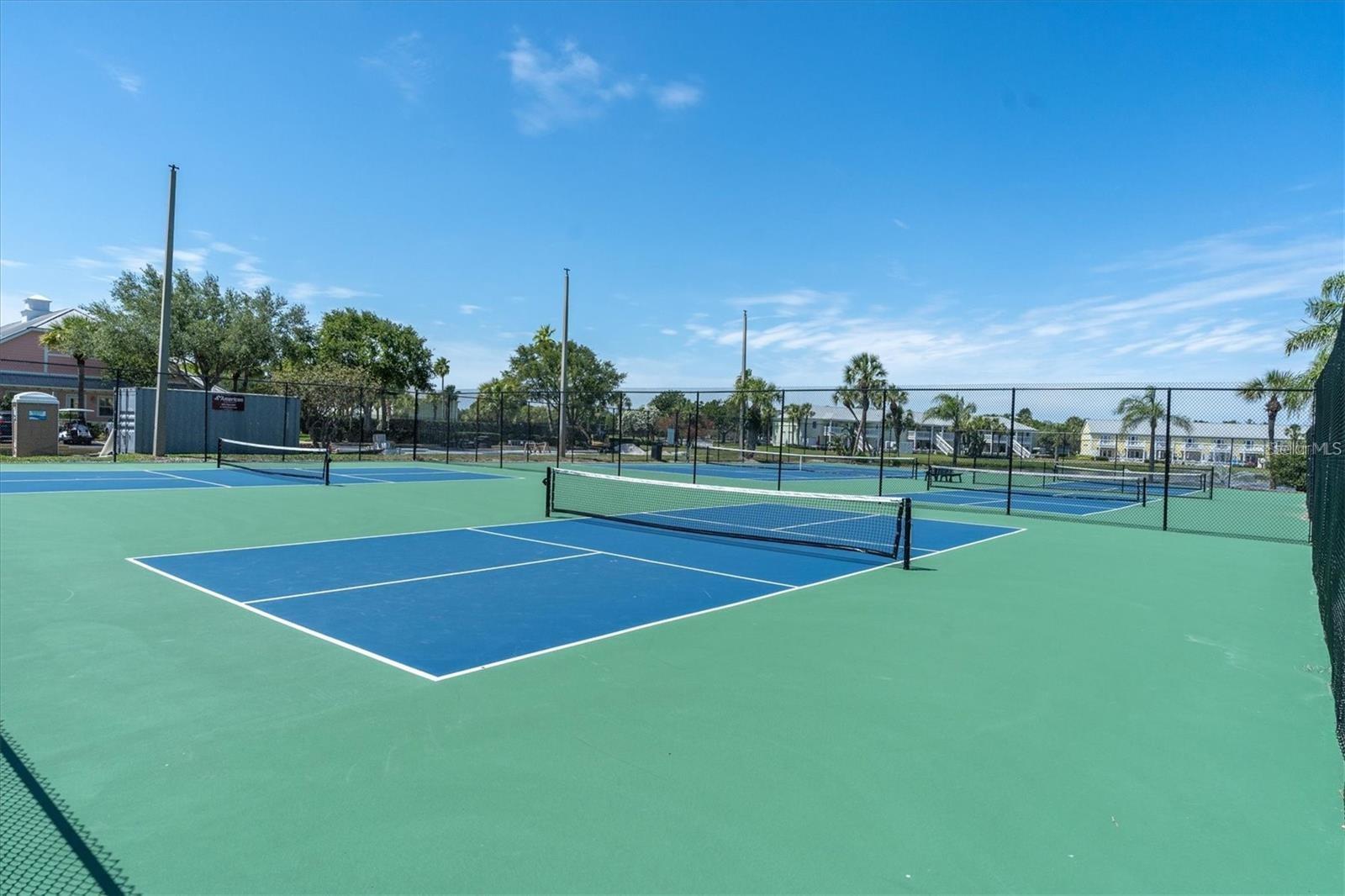 4751 COQUINA KEY DR SE, ST PETERSBURG, FL, 33705