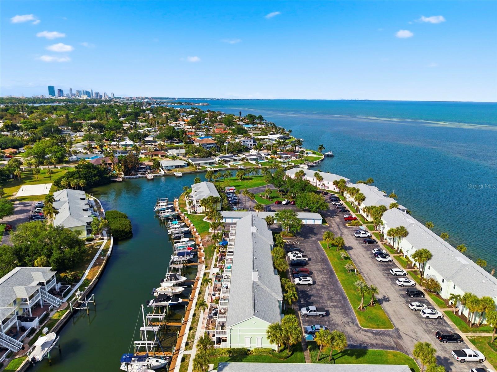 4751 COQUINA KEY DR SE, ST PETERSBURG, FL, 33705