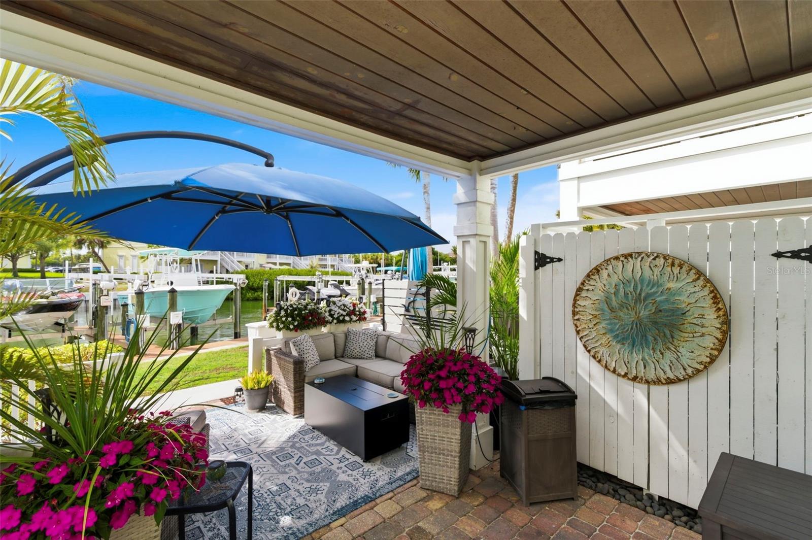 4751 COQUINA KEY DR SE, ST PETERSBURG, FL, 33705
