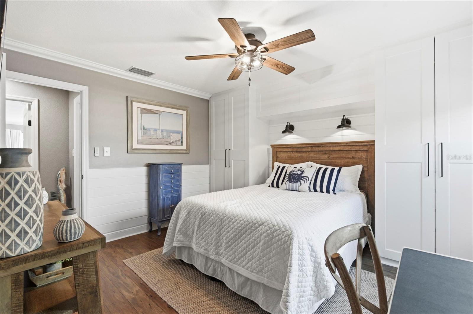 4751 COQUINA KEY DR SE, ST PETERSBURG, FL, 33705