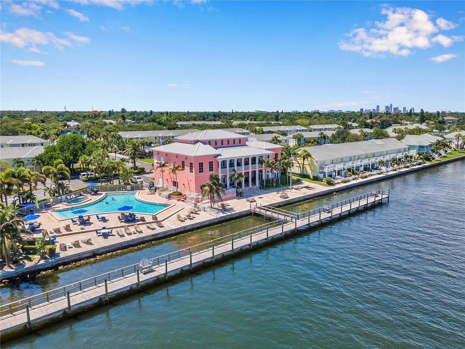 4751 COQUINA KEY DR SE, ST PETERSBURG, FL, 33705