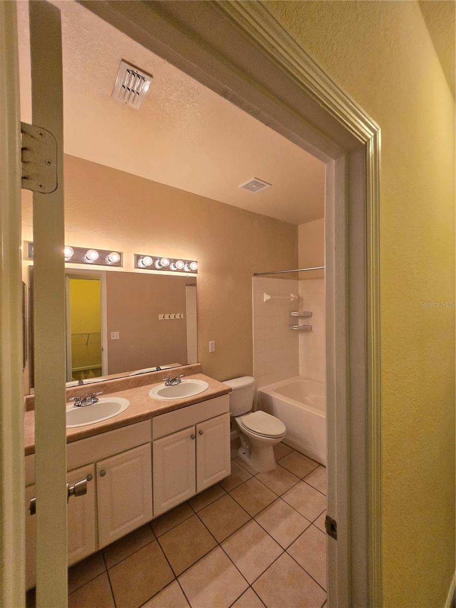 5008 NW 44TH LN #103, GAINESVILLE, FL, 32606