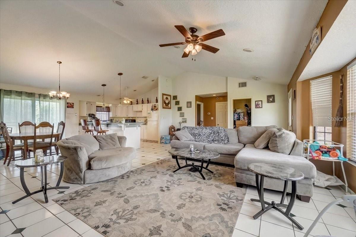 2950 FLOUNDER CREEK RD, MIMS, FL, 32754