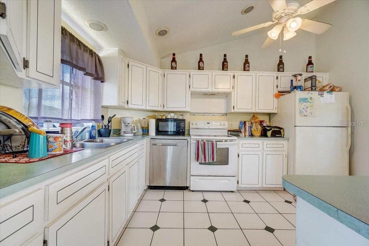 2950 FLOUNDER CREEK RD, MIMS, FL, 32754