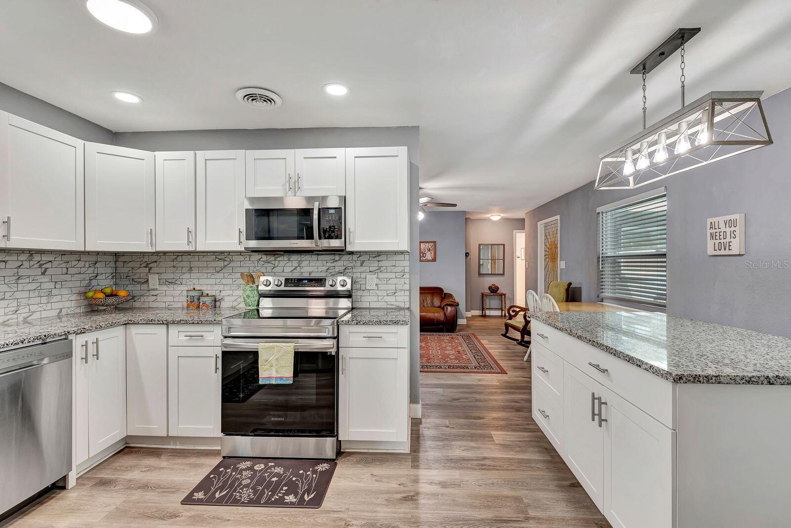 2510 51ST AVENUE TER W, BRADENTON, FL, 34207