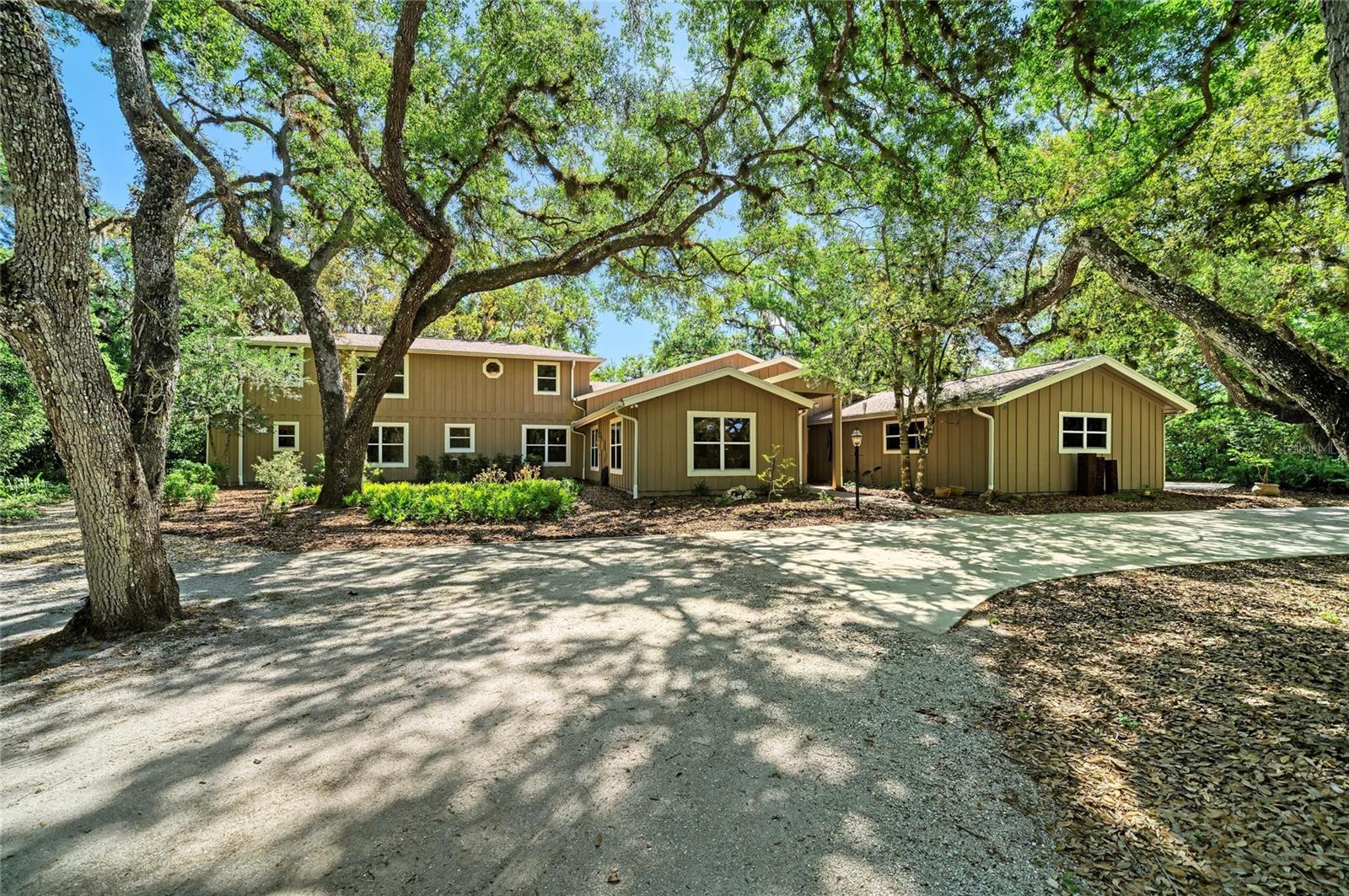 3705 62ND ST E, BRADENTON, FL, 34208