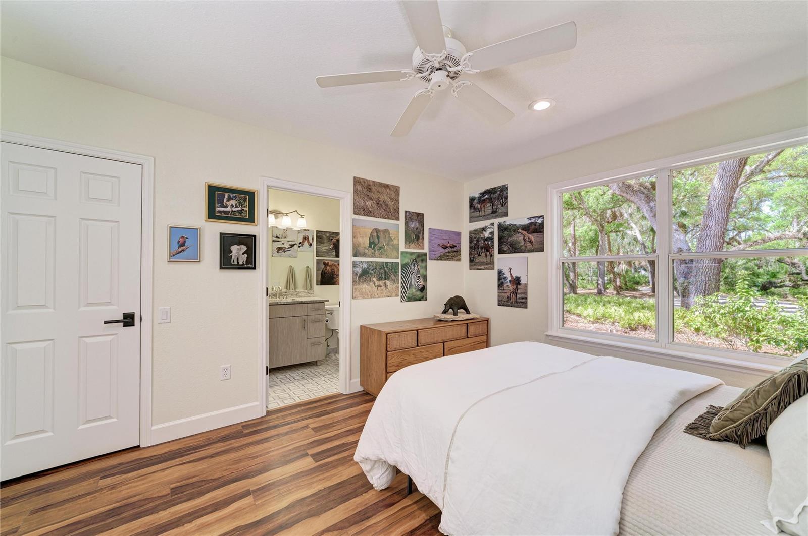 3705 62ND ST E, BRADENTON, FL, 34208