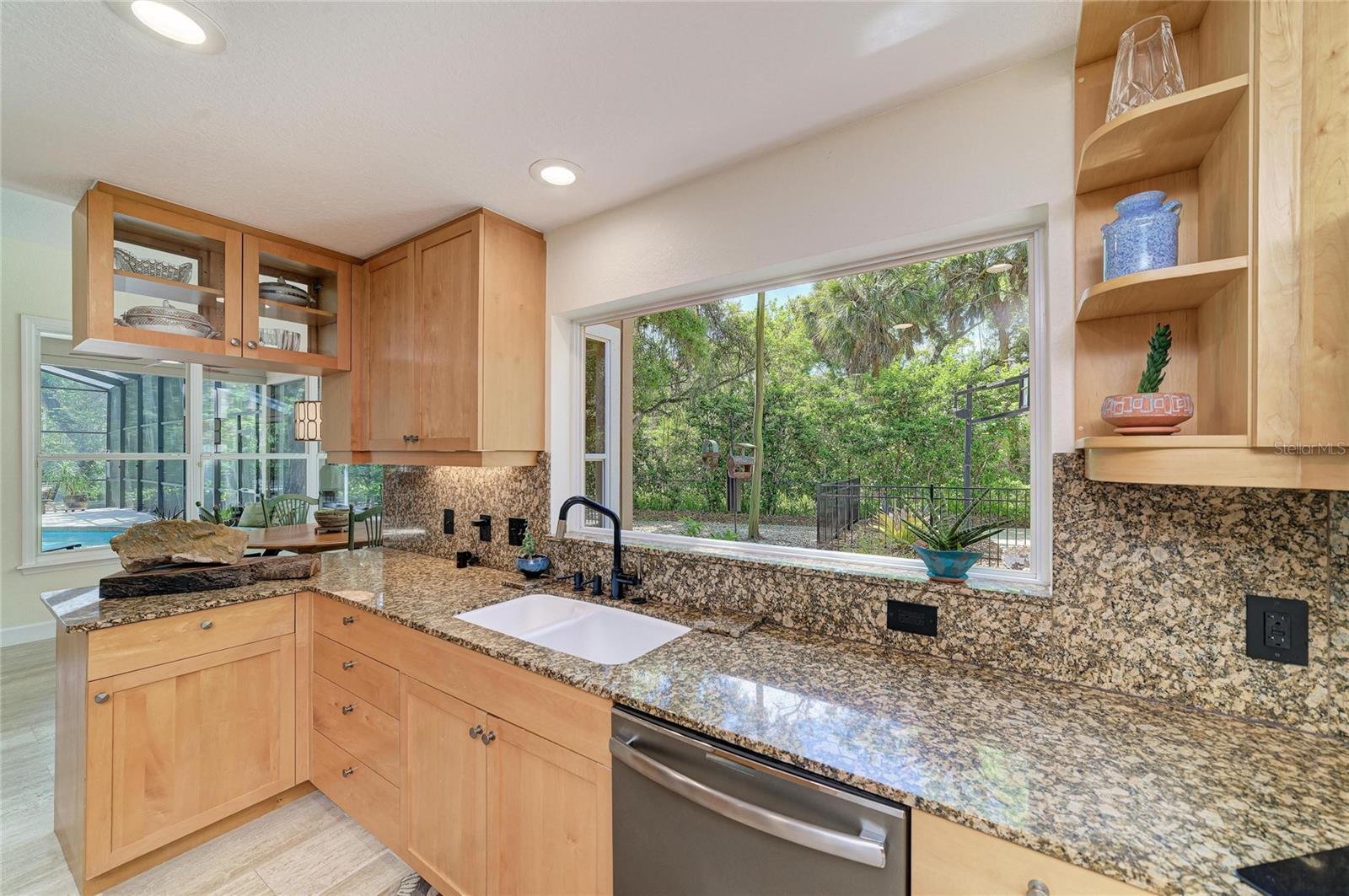 3705 62ND ST E, BRADENTON, FL, 34208