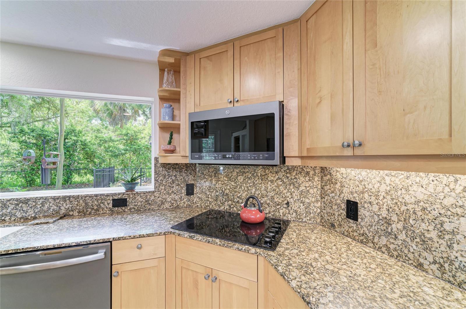 3705 62ND ST E, BRADENTON, FL, 34208