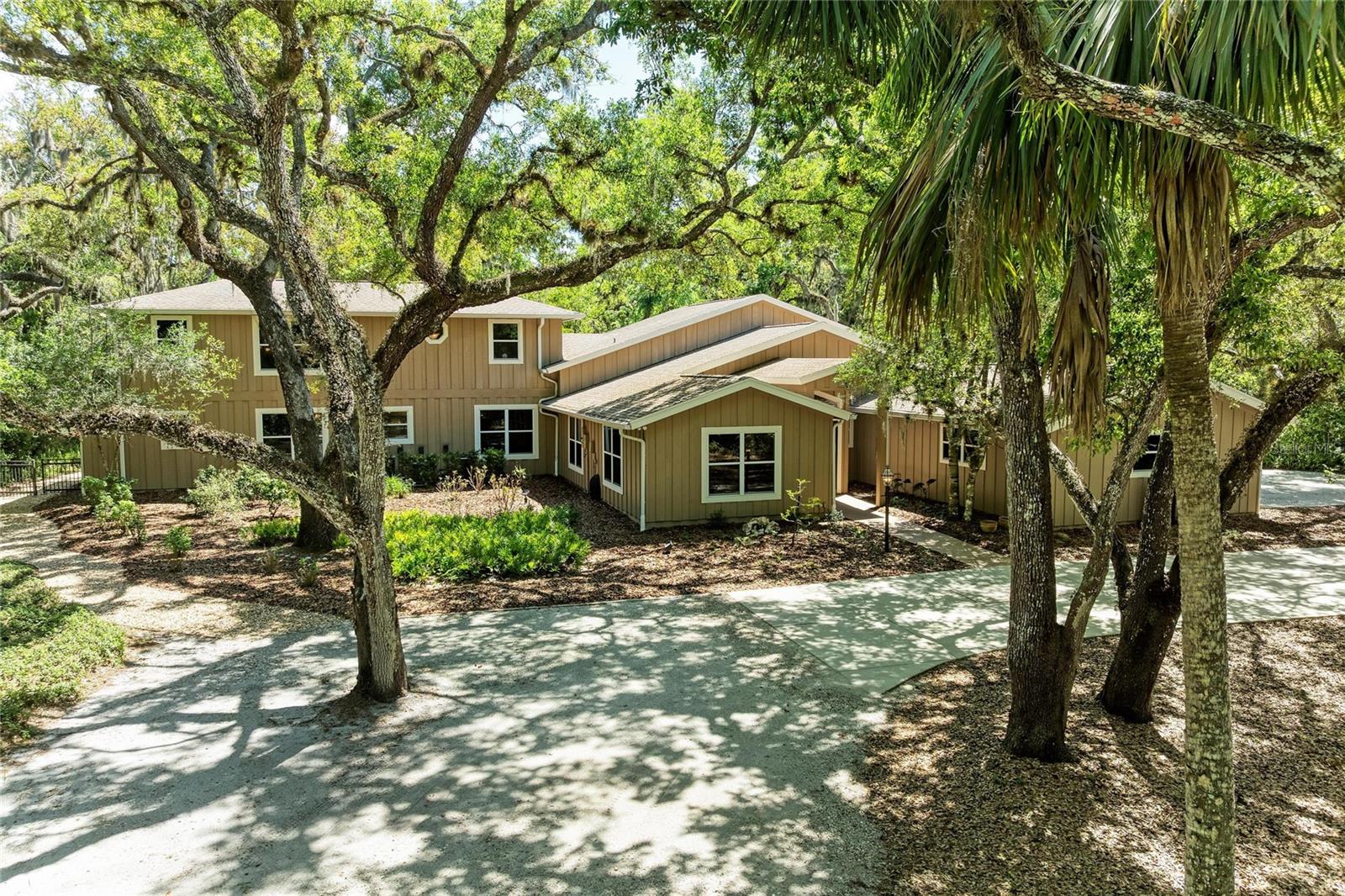 3705 62ND ST E, BRADENTON, FL, 34208