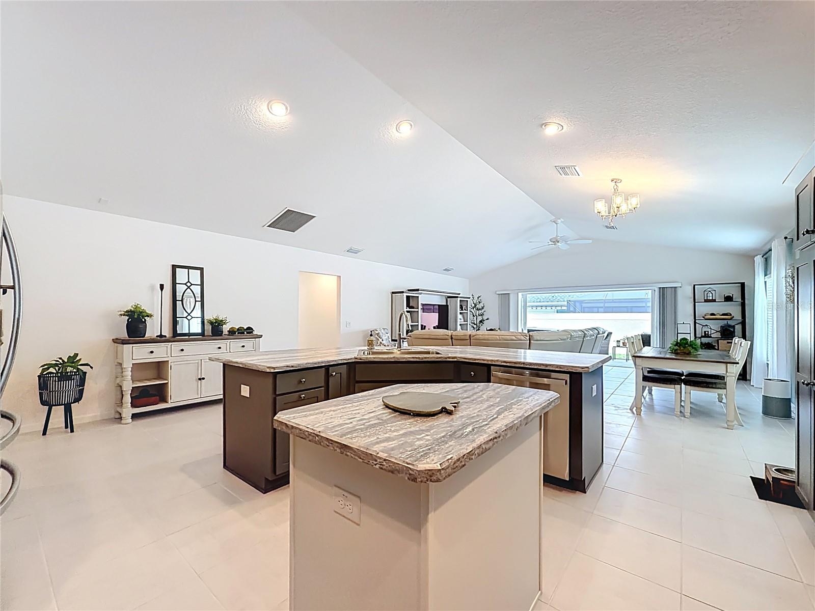 1411 FRANKLIN CT, THE VILLAGES, FL, 32163