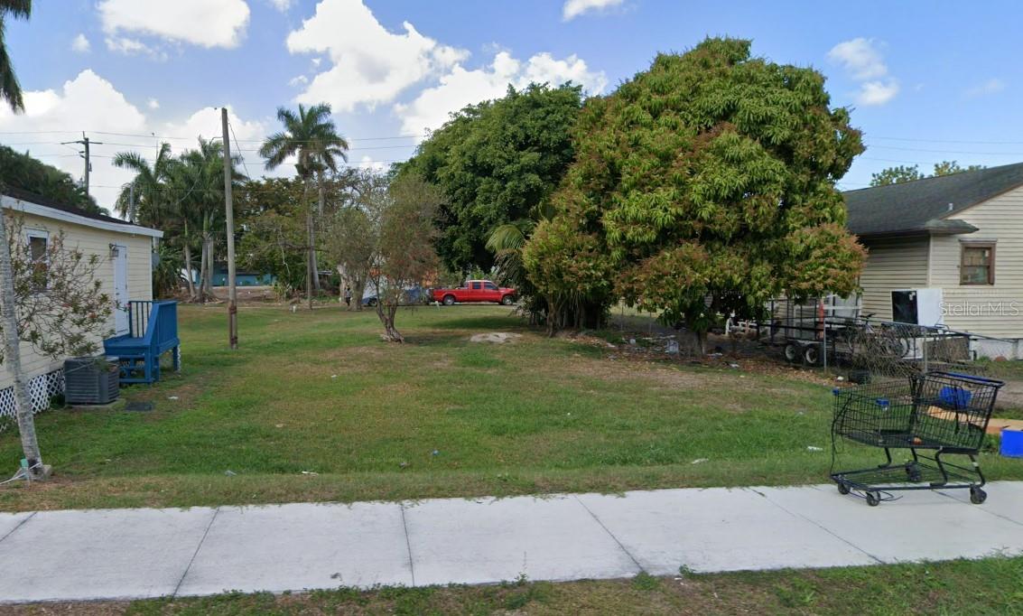 171 S BARFIELD HWY, PAHOKEE, FL, 33476