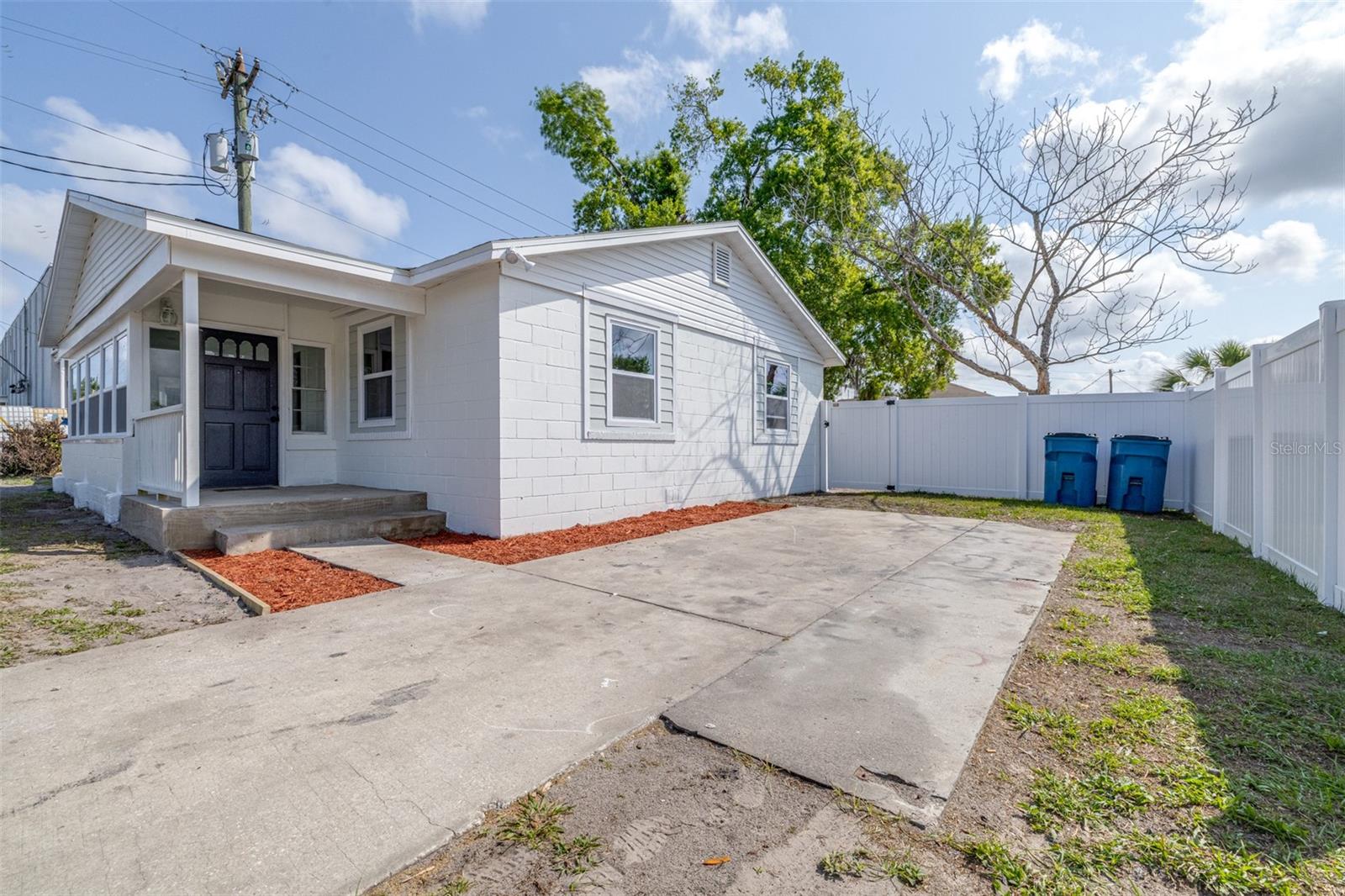 217 NW 4TH AVE, MULBERRY, FL, 33860