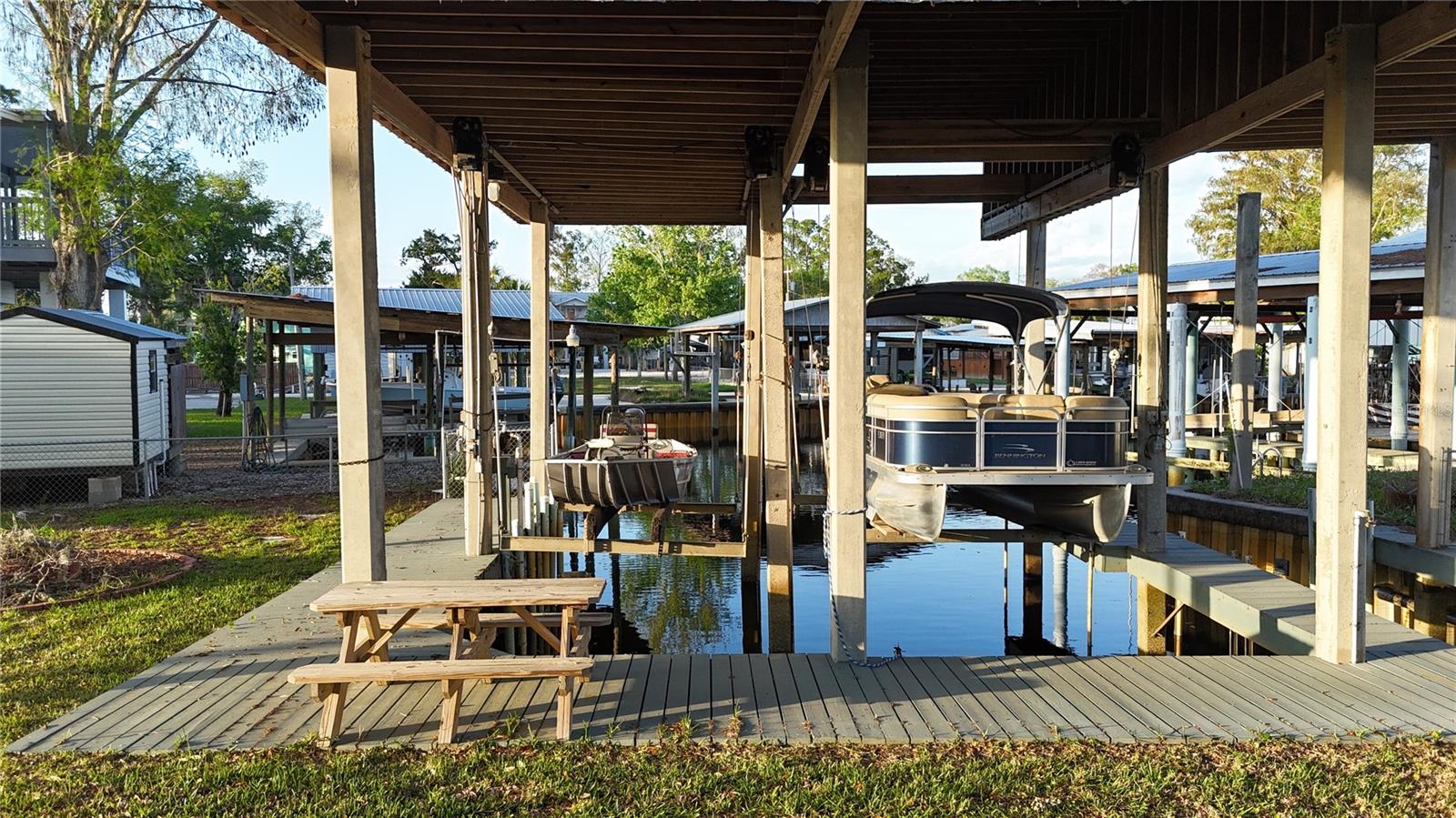 249 SE 228 ST, SUWANNEE, FL, 32692