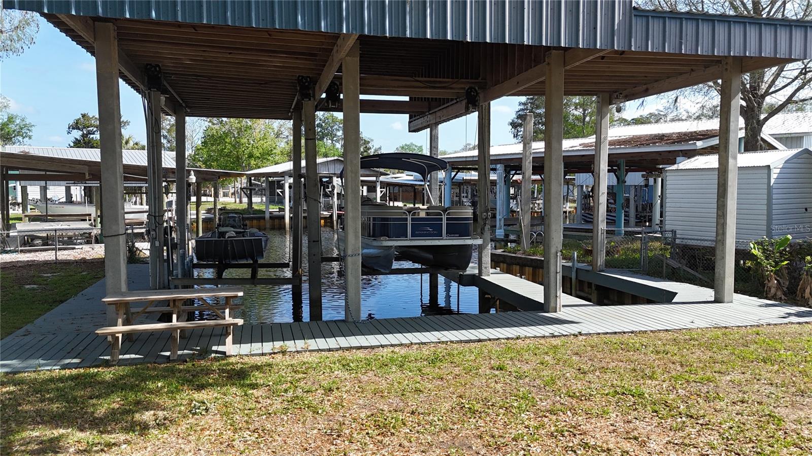 249 SE 228 ST, SUWANNEE, FL, 32692