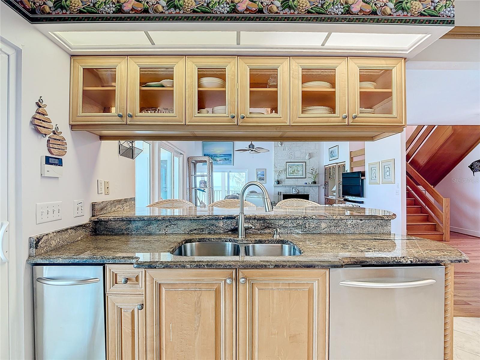 6351 SANIBEL CAPTIVA RD, SANIBEL, FL, 33957