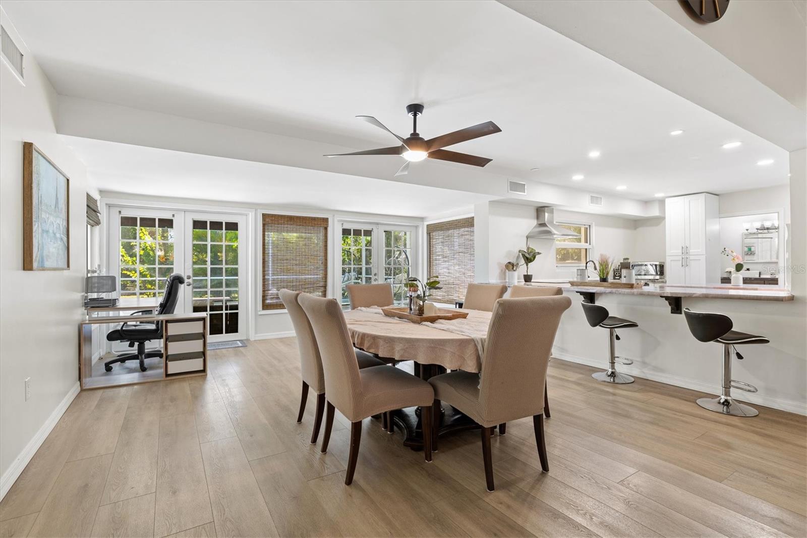 214 GAINES AVE, SARASOTA, FL, 34243