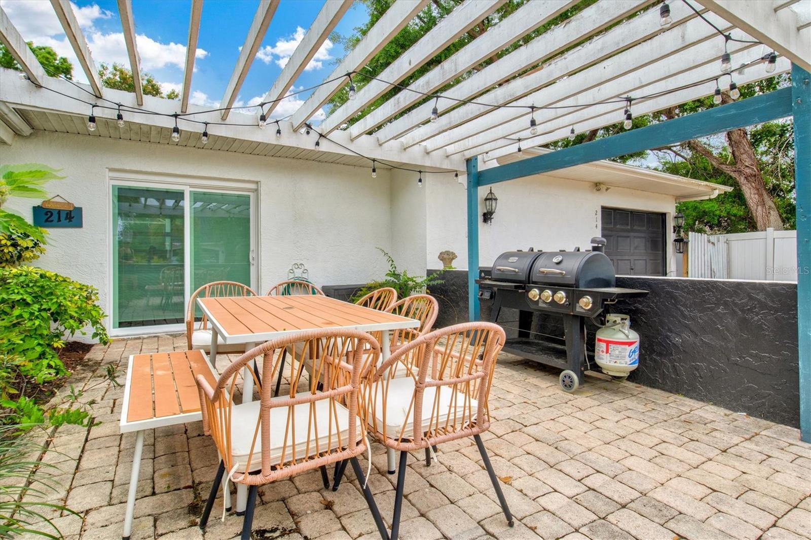 214 GAINES AVE, SARASOTA, FL, 34243