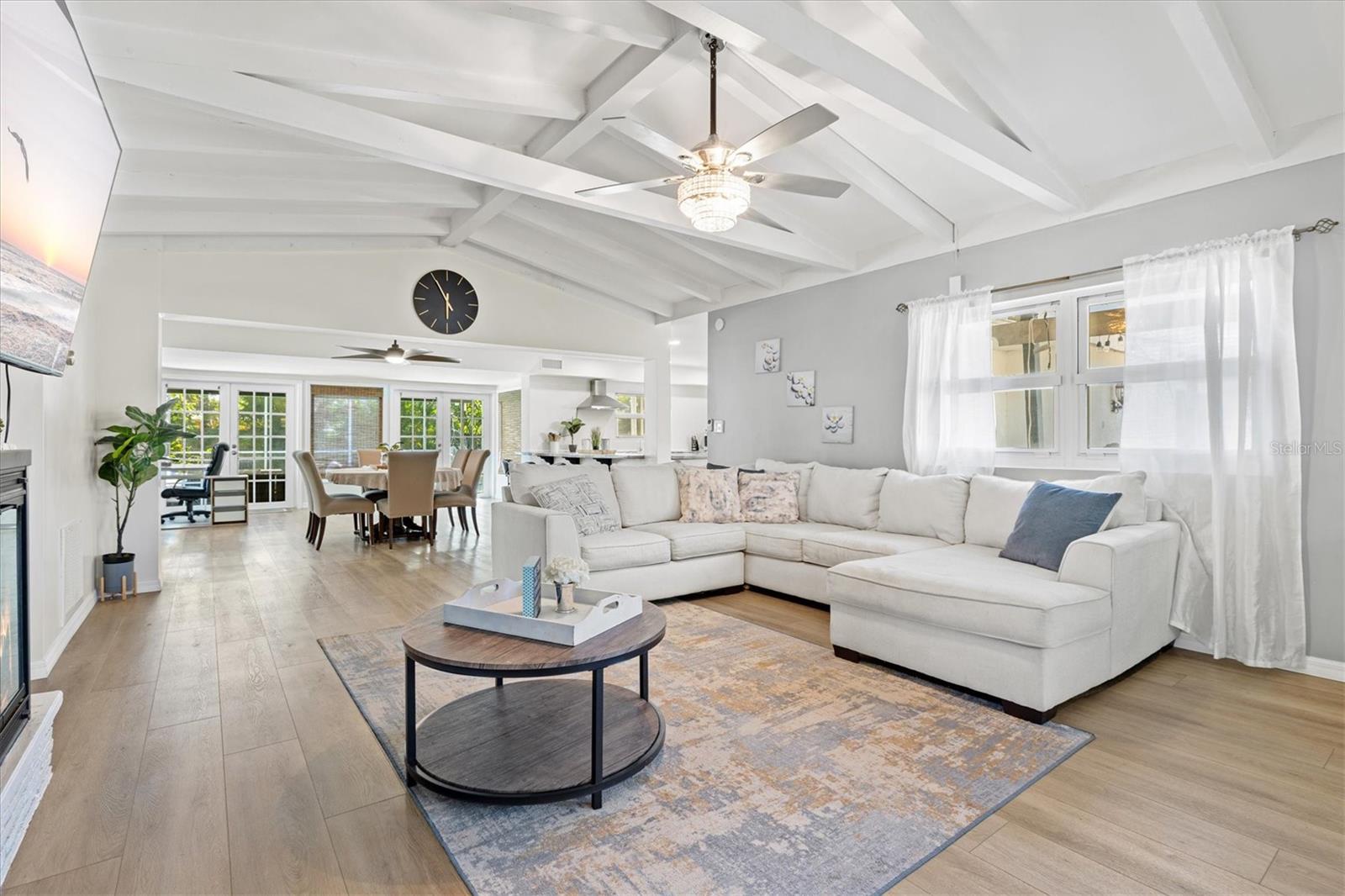 214 GAINES AVE, SARASOTA, FL, 34243