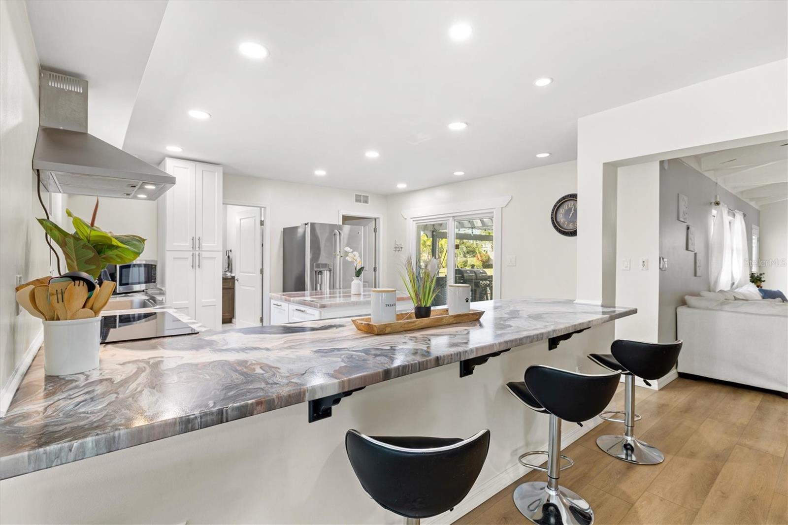 214 GAINES AVE, SARASOTA, FL, 34243