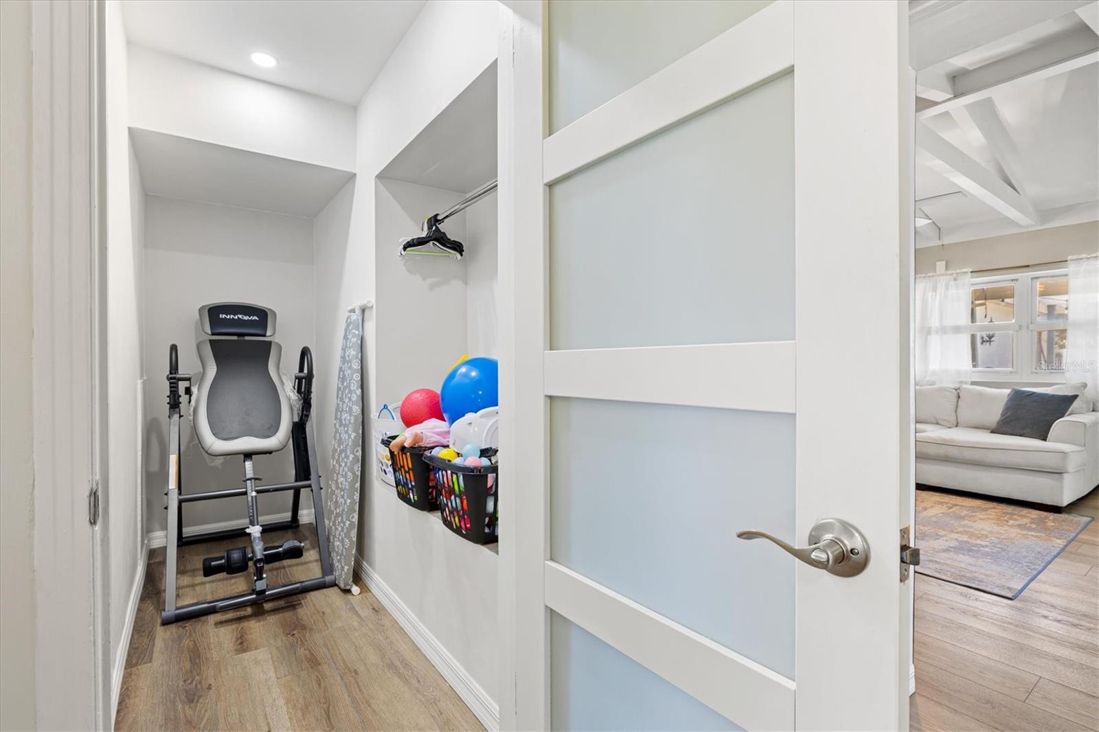 214 GAINES AVE, SARASOTA, FL, 34243