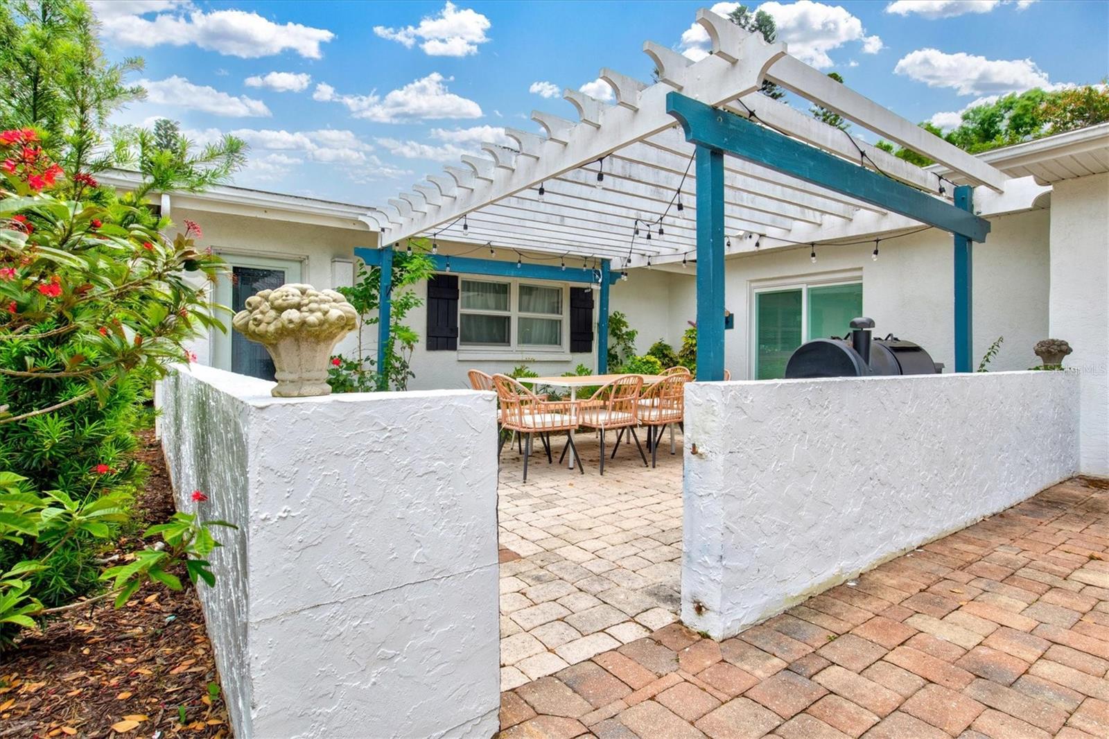 214 GAINES AVE, SARASOTA, FL, 34243