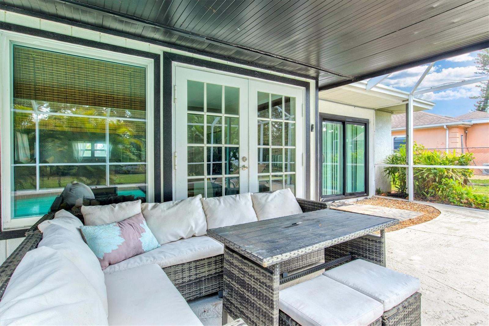 214 GAINES AVE, SARASOTA, FL, 34243