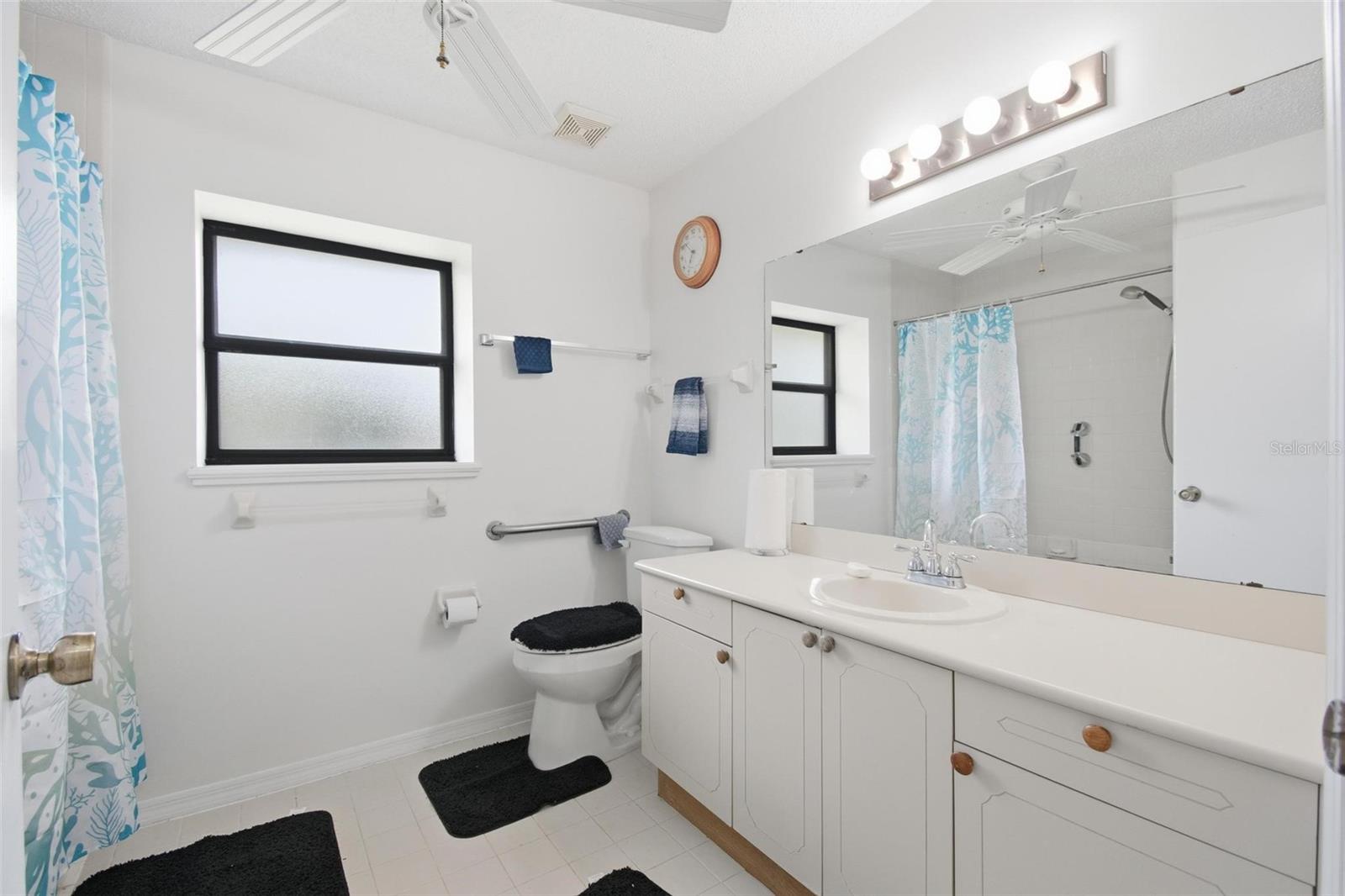 34 WOOD HAVEN DR, PALM COAST, FL, 32164