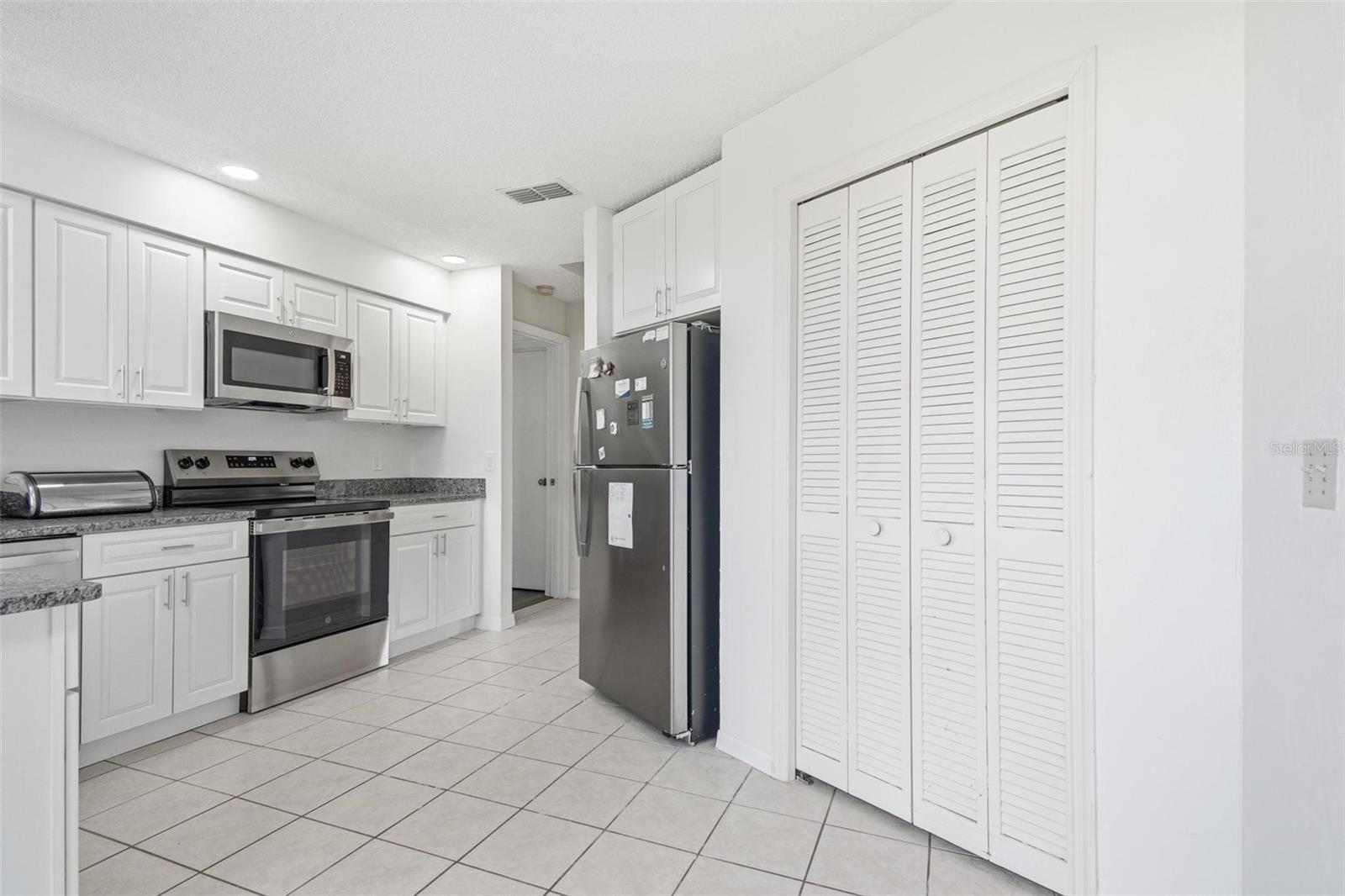 34 WOOD HAVEN DR, PALM COAST, FL, 32164