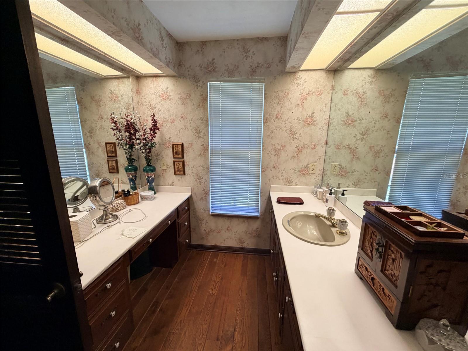 576 PELICAN BAY DR, DAYTONA BEACH, FL, 32119