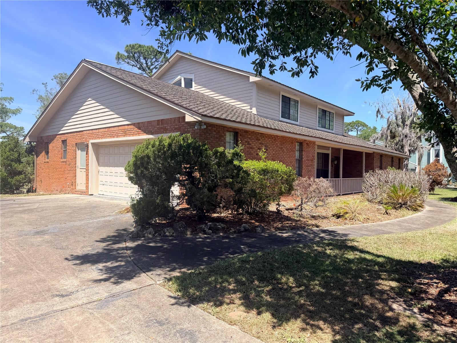 576 PELICAN BAY DR, DAYTONA BEACH, FL, 32119