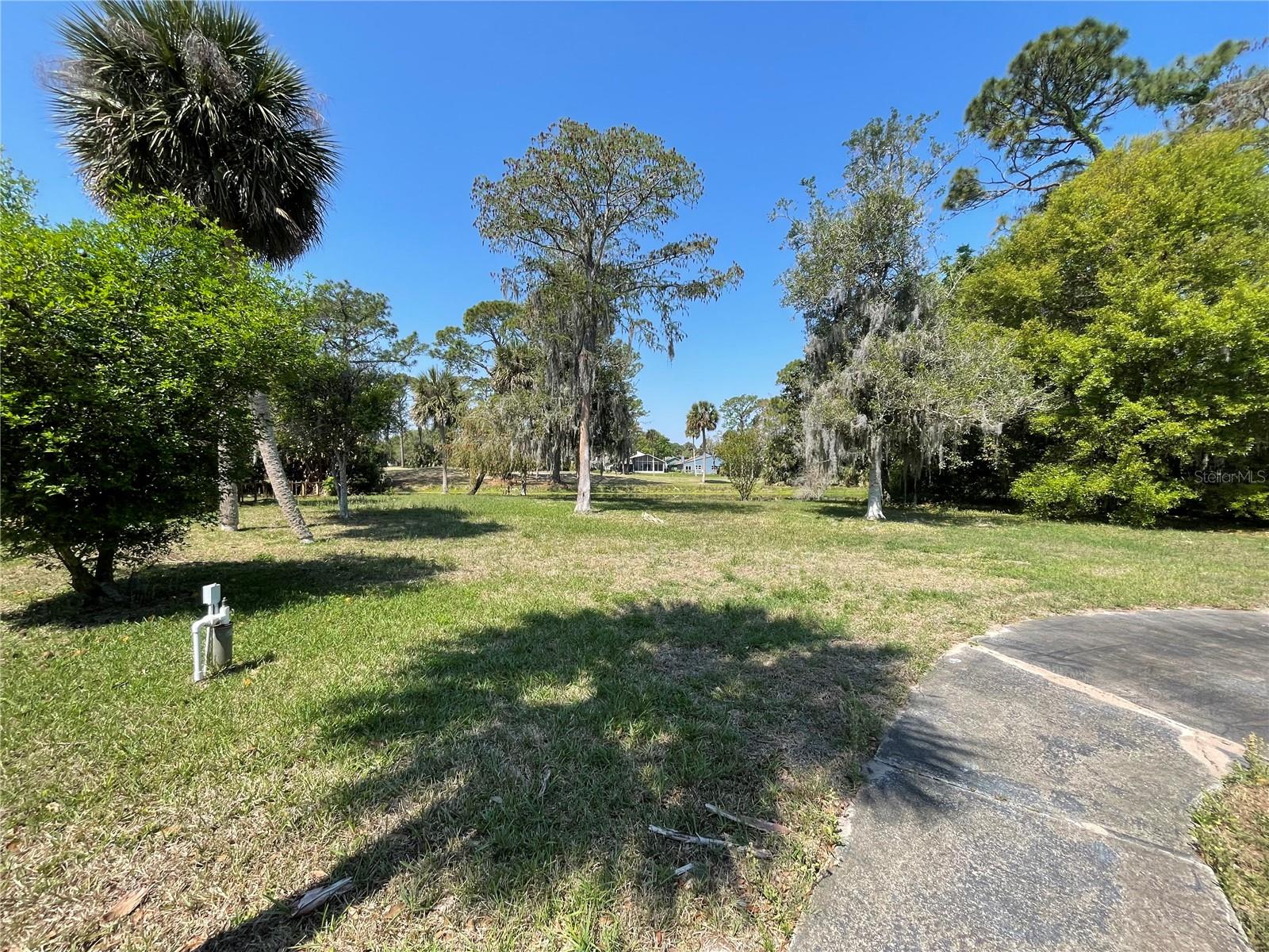 576 PELICAN BAY DR, DAYTONA BEACH, FL, 32119