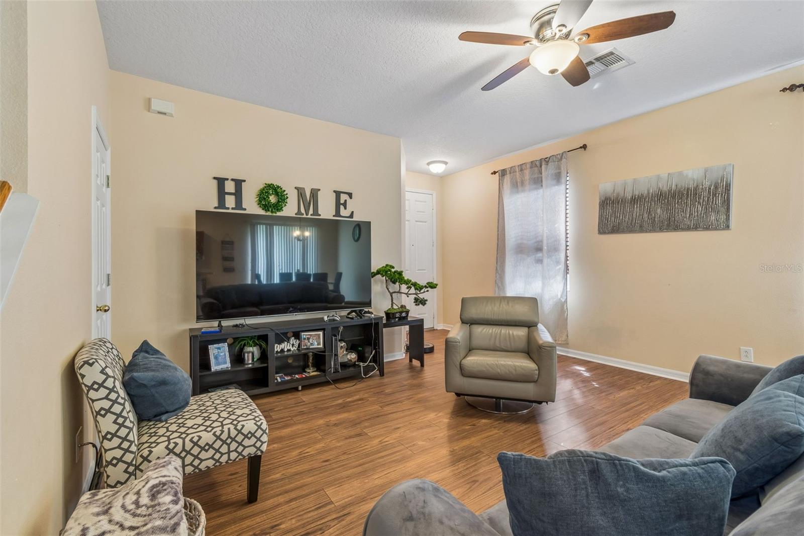2401 SILVERMOSS DR, WESLEY CHAPEL, FL, 33544
