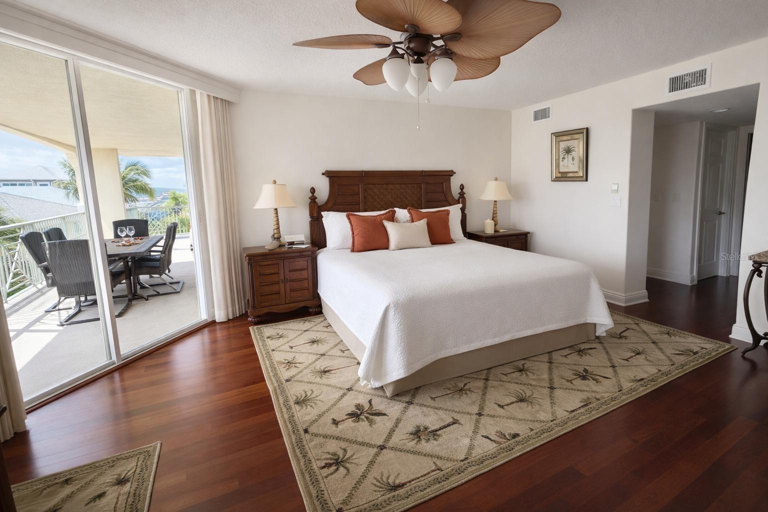 420 HARDING AVE #301, COCOA BEACH, FL, 32931