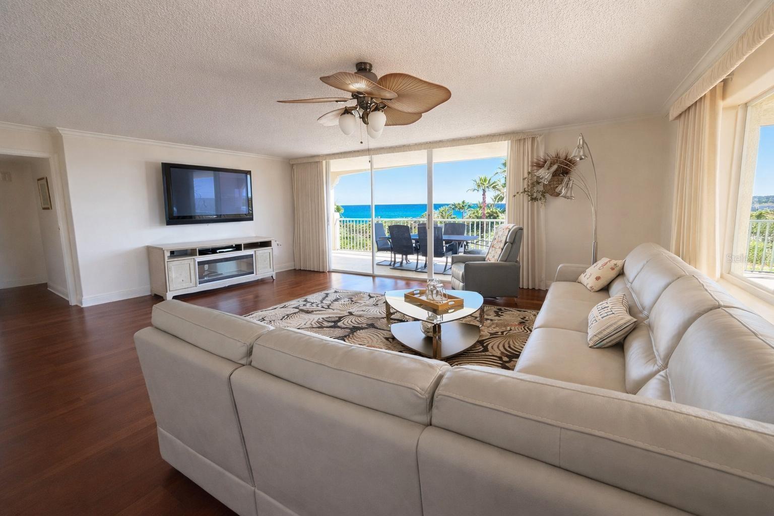 420 HARDING AVE #301, COCOA BEACH, FL, 32931
