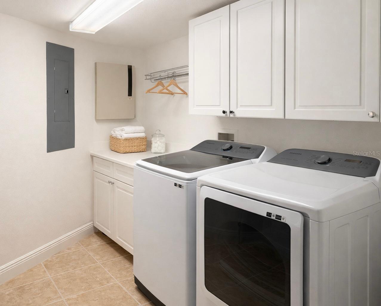 420 HARDING AVE #301, COCOA BEACH, FL, 32931