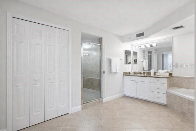 420 HARDING AVE #301, COCOA BEACH, FL, 32931