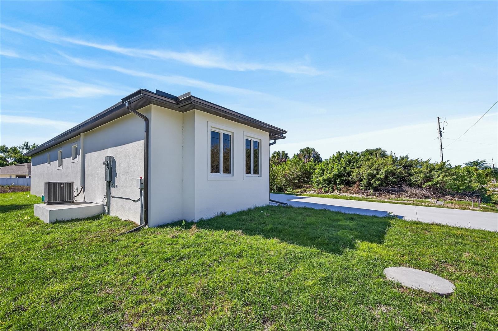 511 SWEETWATER DR, ROTONDA WEST, FL, 33947
