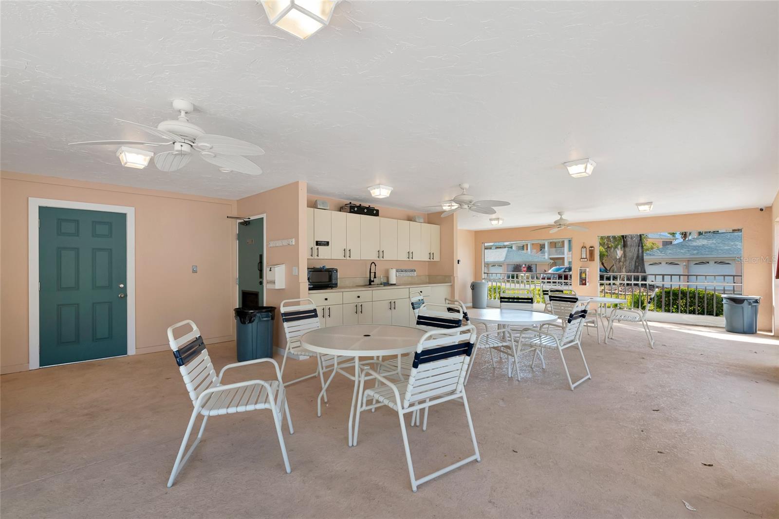 4206 CADDIE DR E #201, BRADENTON, FL, 34203