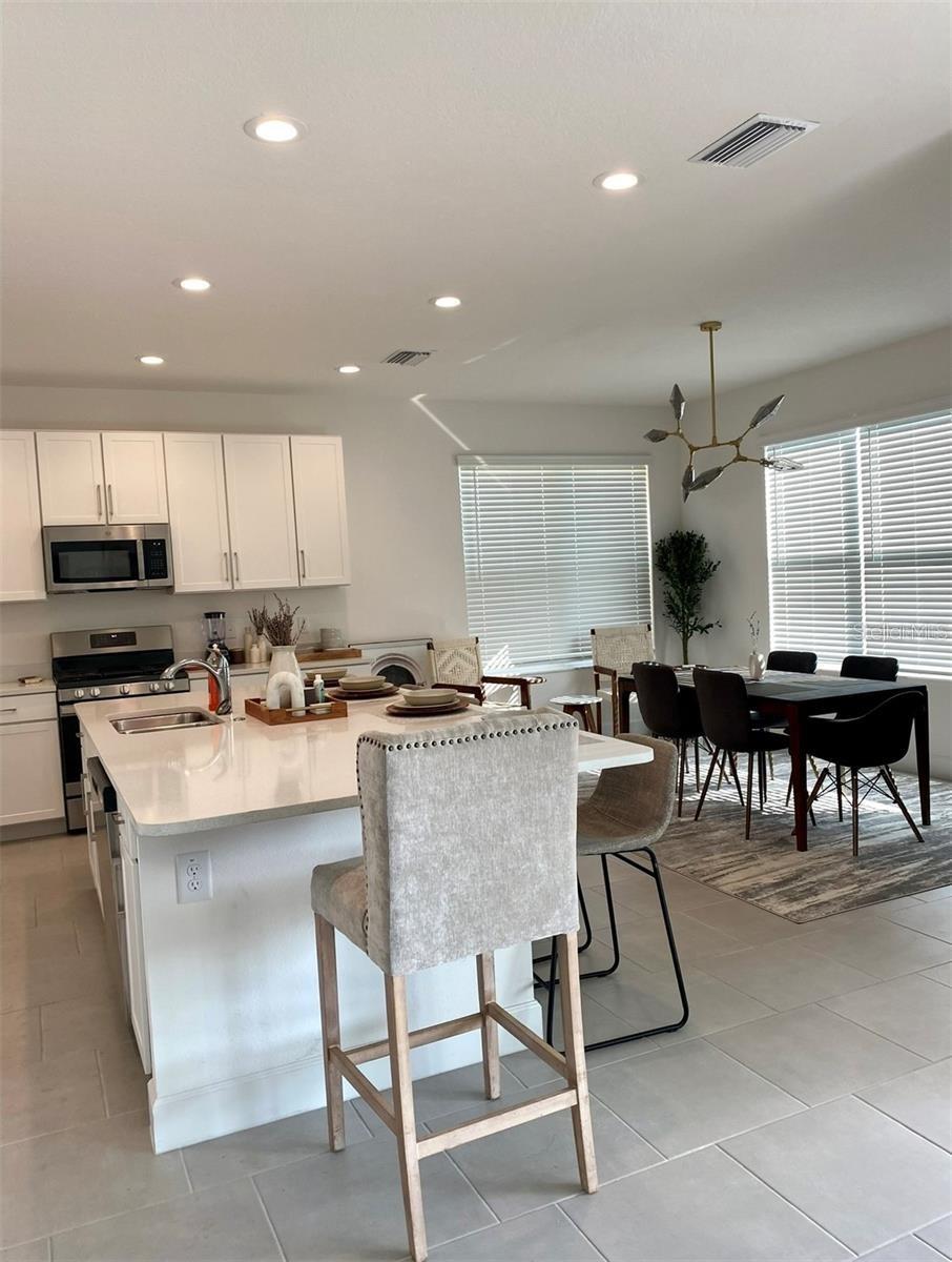 3101 HOLLOW HICKORY PL, WESLEY CHAPEL, FL, 33543