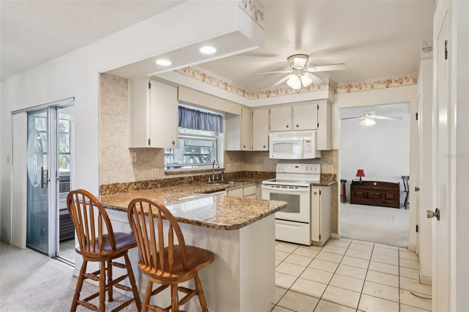 12 SUN AIR BLVD E, HAINES CITY, FL, 33844