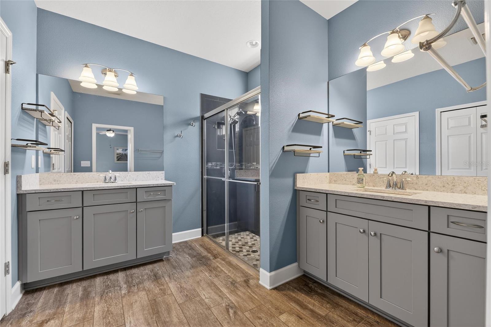 5130 ADMIRAL POINTE DR, APOLLO BEACH, FL, 33572