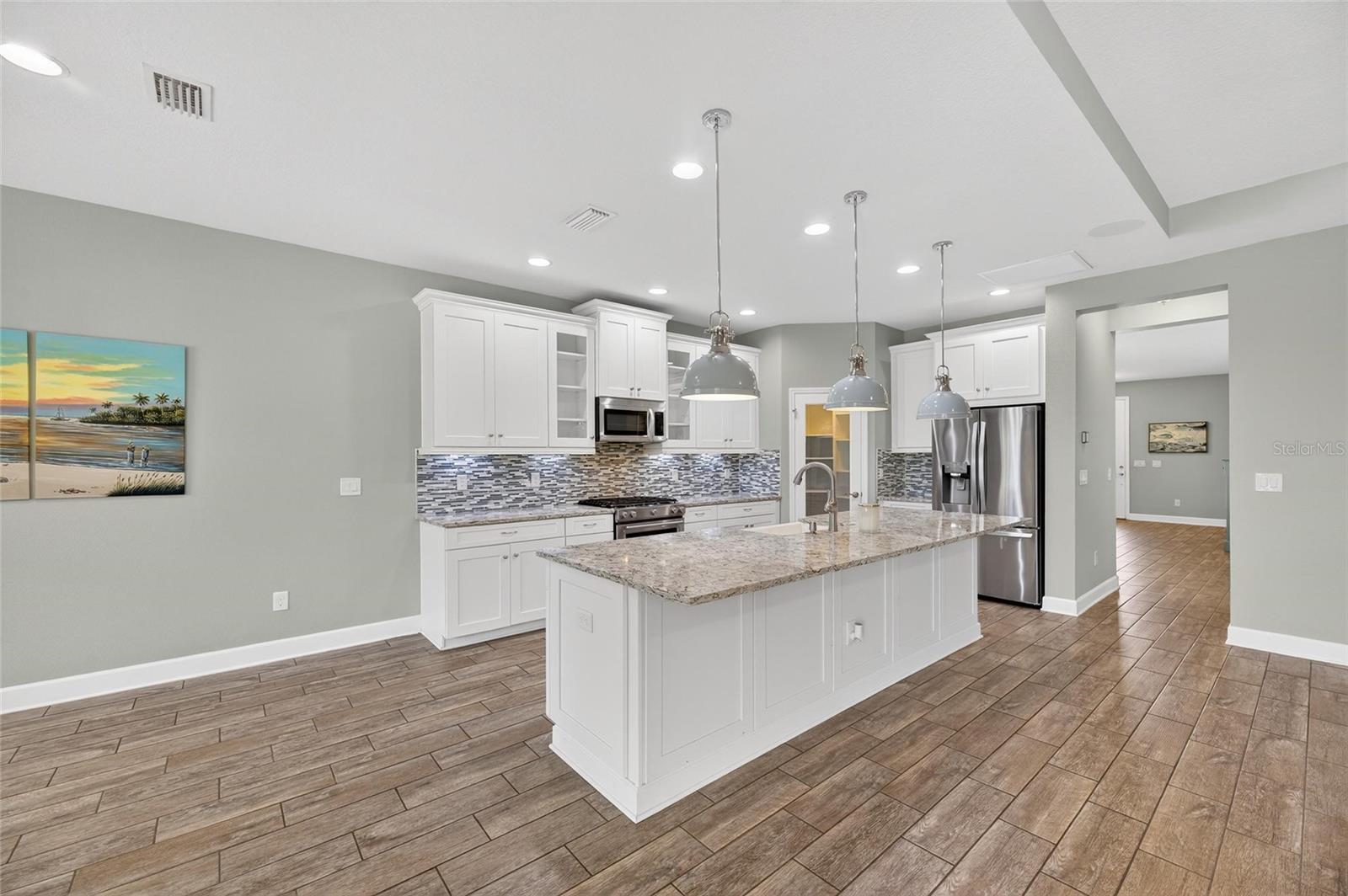 5130 ADMIRAL POINTE DR, APOLLO BEACH, FL, 33572
