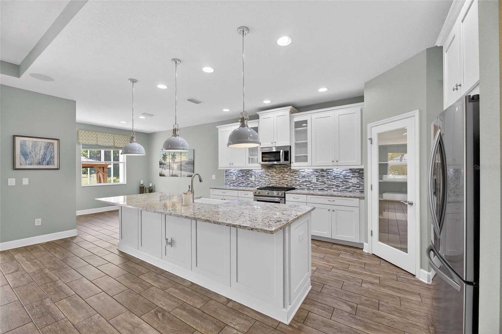 5130 ADMIRAL POINTE DR, APOLLO BEACH, FL, 33572